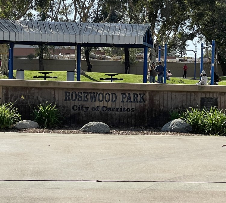 Rosewood Park (Cerritos,&nbspCA)